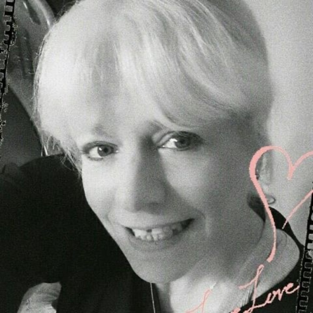 Meet your Posher, Connie